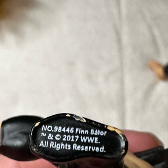 WWE Finn Balor 4” & 2.5” Die Cast Metal Action Figures - Picture 6 of 7